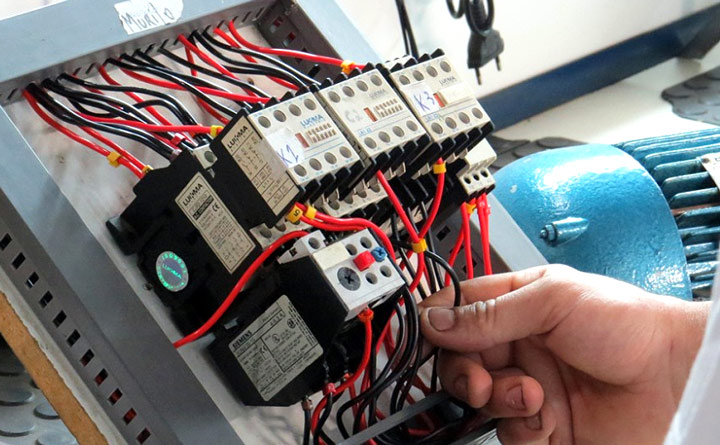Bacharelado em Engenharia Elétrica - Trindade - 20212.08EEL20I.8 - 2021/2 ( 8º período ) - 165840 - Acionamentos Elétricos Industriais